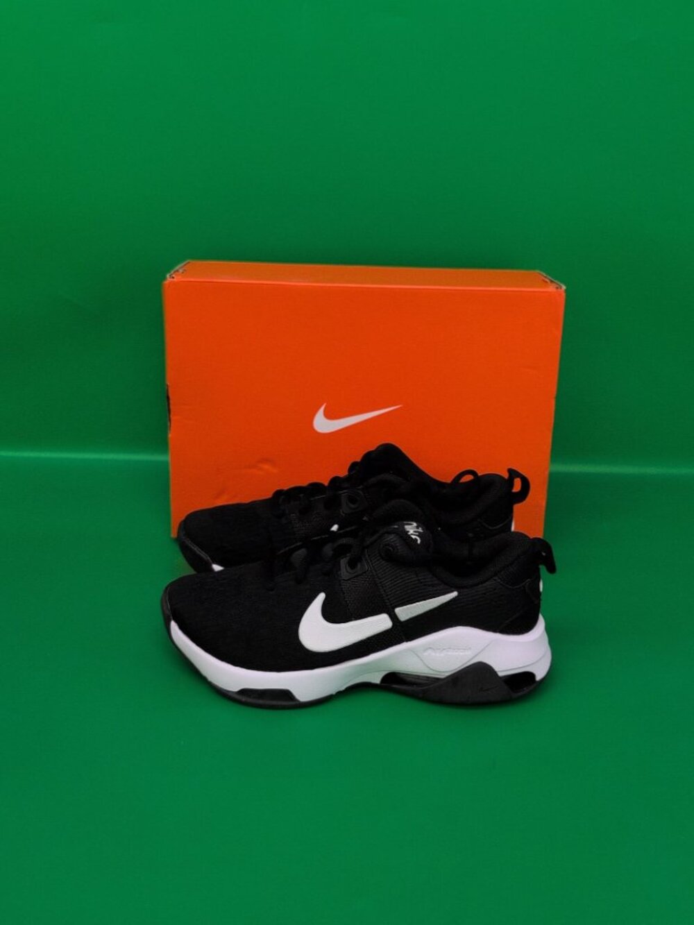 Nike Zoom Bella 6 Training Sneaker Women's Shoes US 6 Black White DR5720-001 - Picture 3 of 14